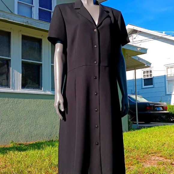 LIZ CLAIBORNE DRESSES LADIES VINTAGE (8) BUTTON CLOSURE LUXURY MAXI DRESS