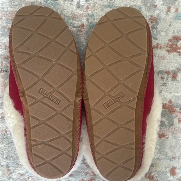 L.L Bean cozy women’s slippers size 10