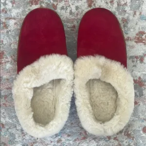 L.L Bean cozy women’s slippers size 10