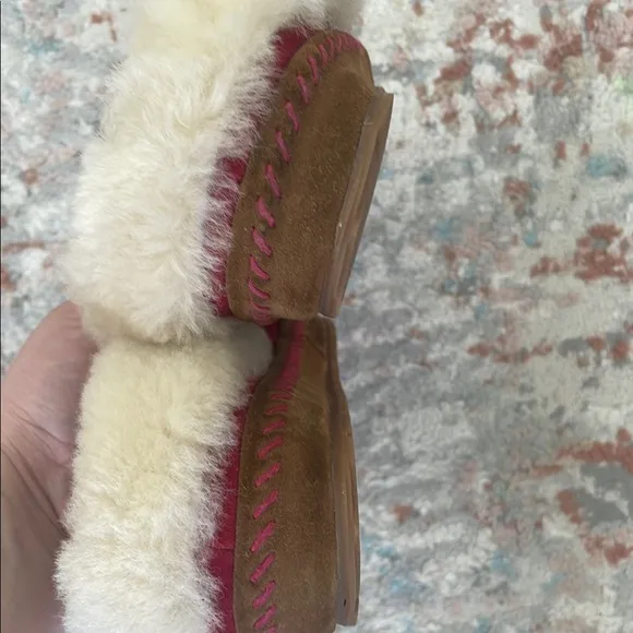 L.L Bean cozy women’s slippers size 10