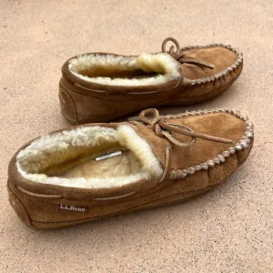 L.L. Bean Kids Wicked Good Mocs Slippers Hard Bottom Lamb’s Fur Sz 4 Girl Boy