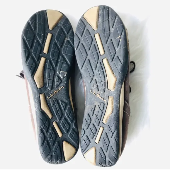 L.L. Bean Leather Cushioned Lace Up Sneakers, 8