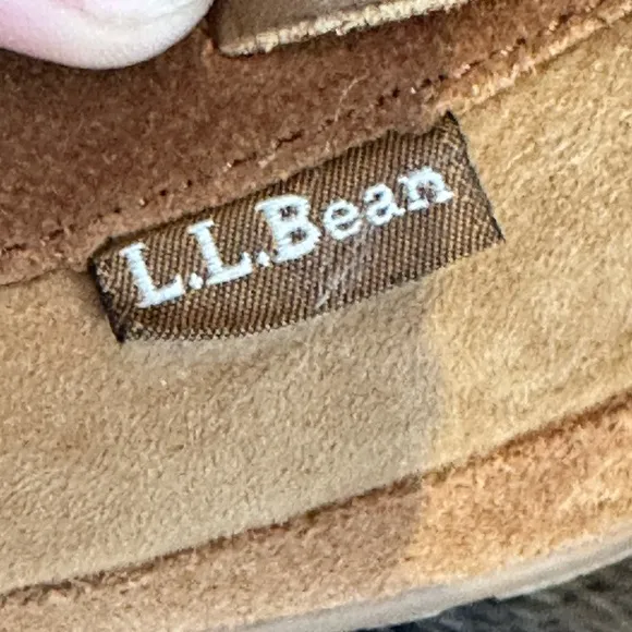 L.L. Bean Wicked Good Leather &amp; Lambs Fur Tan Moccasin Slippers, Size 9W