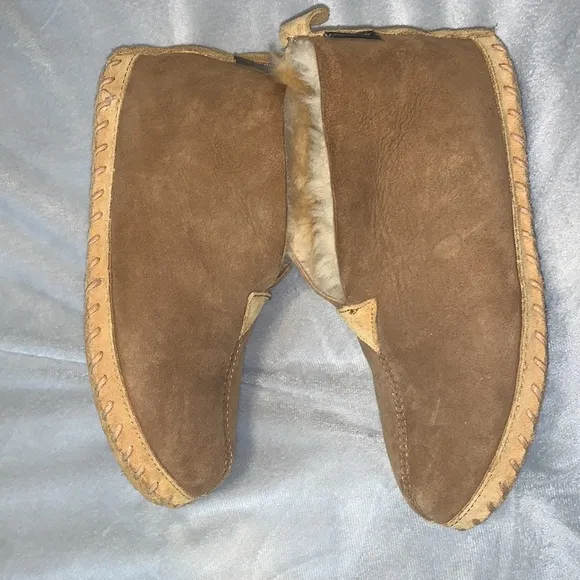 LL bean wicked good slippers size 9 high top suede wool shearling interior warm