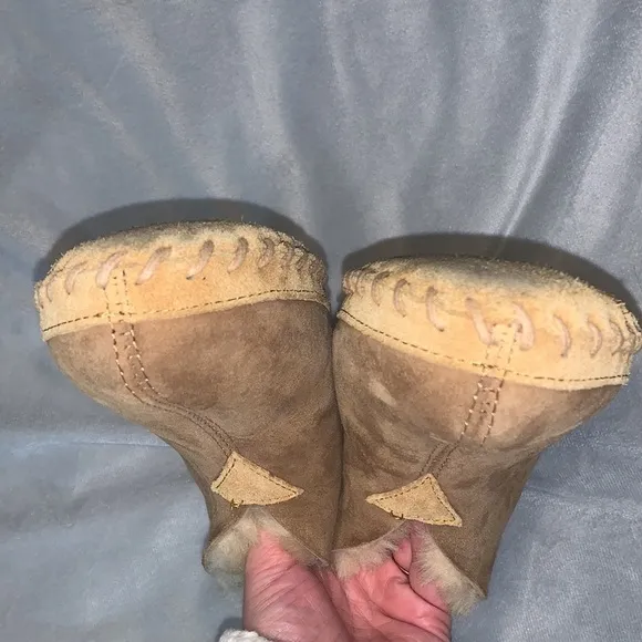 LL bean wicked good slippers size 9 high top suede wool shearling interior warm
