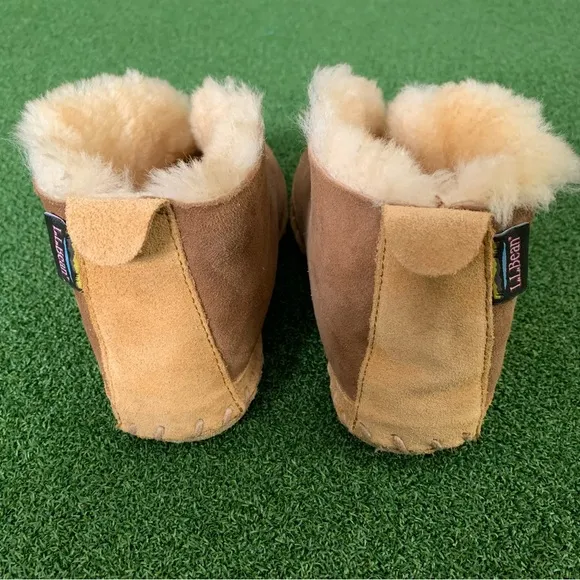 L.L. Bean Women's Brown suede shearling lamb fur Wicked Good Slippers size 6M