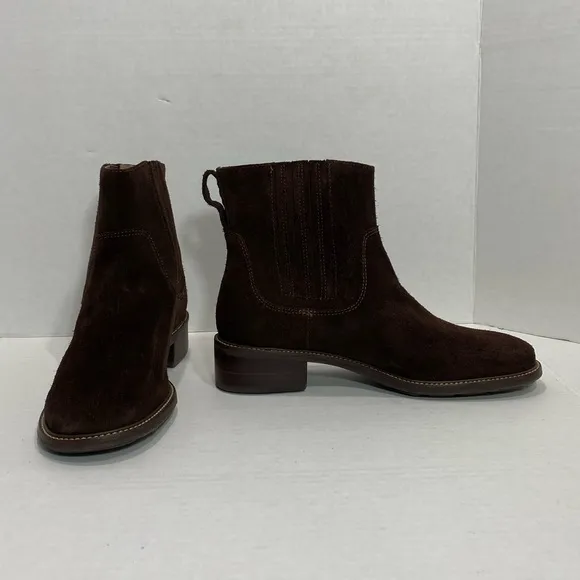 L.L.Bean || Brown Suede Women's Ankle Boots Size 6