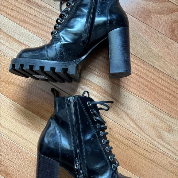 Louis Vuitton Star Trail Ankle Boots
