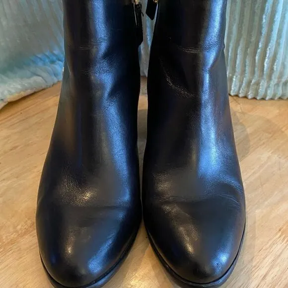 Louise et Cie Ankle Boots Zip Accent Buckles BLACK Leather Size 9 M Women
