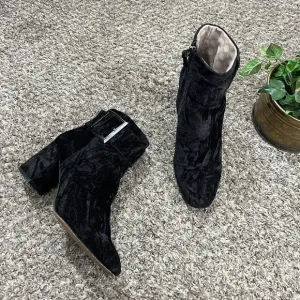 Louise et Cie Babette Crushed Velvet Buckle Ankle Boots Black Women's 7.5 M Zip