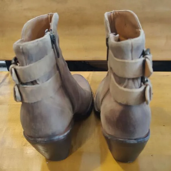 Lucchese Catalina western ankle boots size 6B model4953