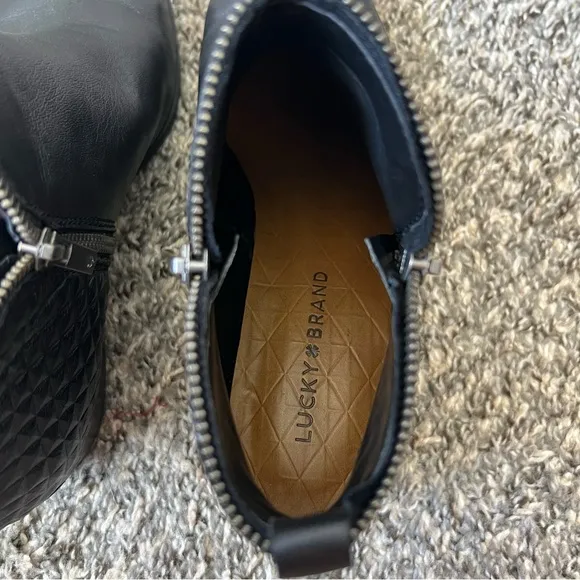 Lucky Brand Women’s Black Textured Basel Leather‎ Zip Booties Boots Size 8.5