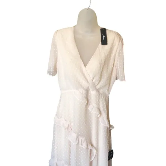 Lulu’s NWT Cream long dress SZ L fairy beach wedding Quiet luxury rich girl NEW