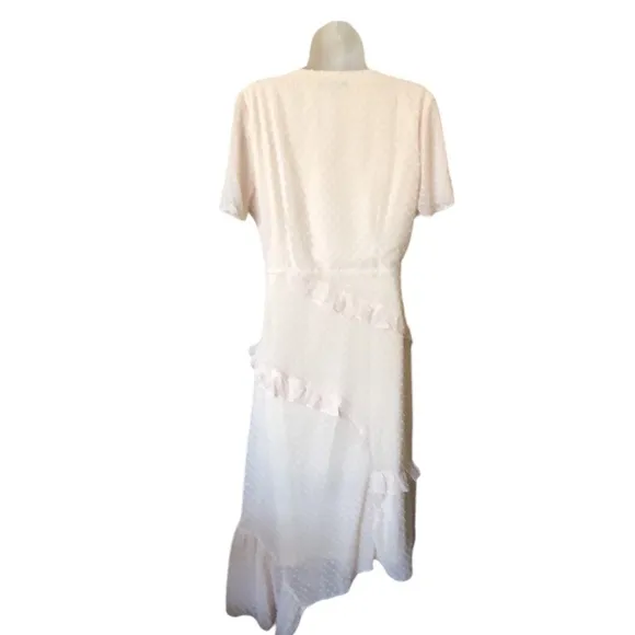 Lulu’s NWT Cream long dress SZ L fairy beach wedding Quiet luxury rich girl NEW