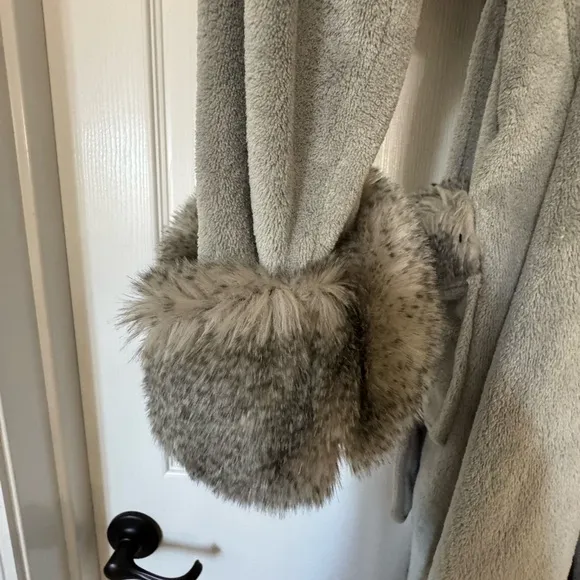 Luxurious Gray Faux Fur Trimmed Robe