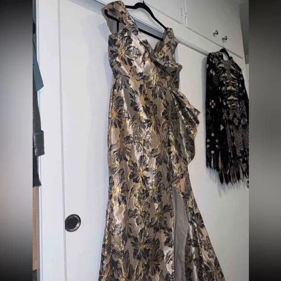 Luxury Floral Off-Shoulder Dress