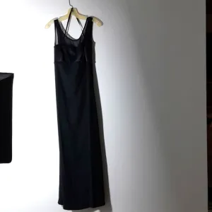 LUXURY LIZ CLAIBORNE BLACK DRESS