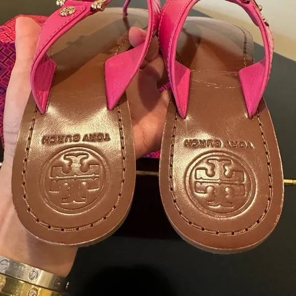 Luxury Minimalist Summer Beach Tory Burch Patent Leather Sandal/Shoe
