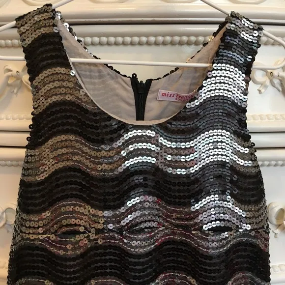 Luxury MISS TREASURES dress size 5 Sparkly sequins