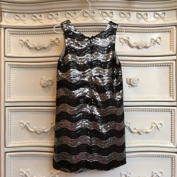 Luxury MISS TREASURES dress size 5 Sparkly sequins