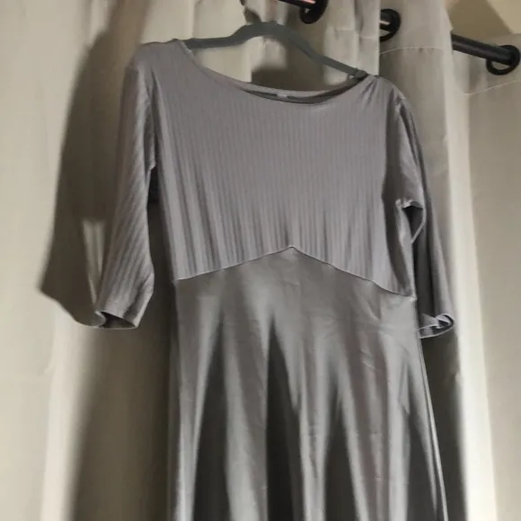 Luxury Satin   Knit Silver Maxi Nightgown l Small l Bridal/Honeymoon Lingerie