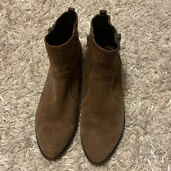 Marc Fisher Rail Casual Ankle Boots Womens Size 9.5 Brown Nubuck Leather Zip