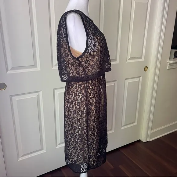 Marc Jacobs Dahlia Luxury Lace Overlay Sleeveless Cocktail Dress Black and Cream