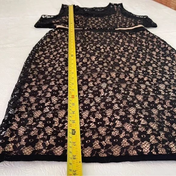 Marc Jacobs Dahlia Luxury Lace Overlay Sleeveless Cocktail Dress Black and Cream