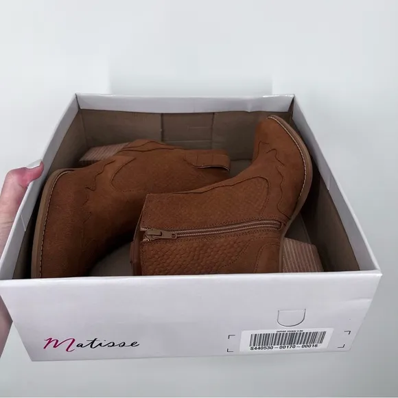 Matisse NEW Daphne Suede Leather Western Ankle Boots Cognac Brown