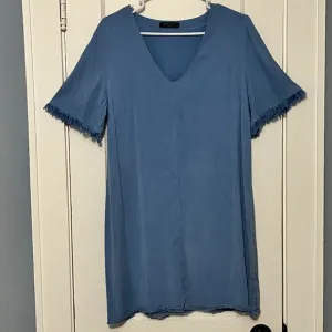 Maven West raw edge mini shift dress fringe blue size medium minimialist beach