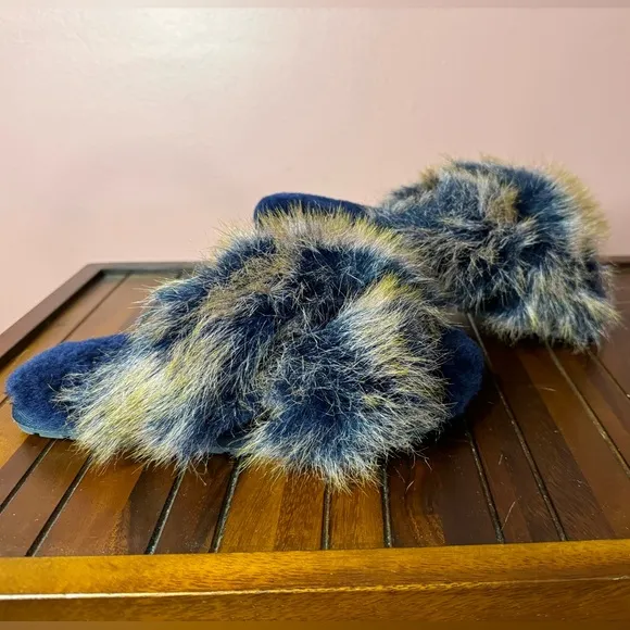 Mayberry Sheepskin Fur Slide Slippers by EMU