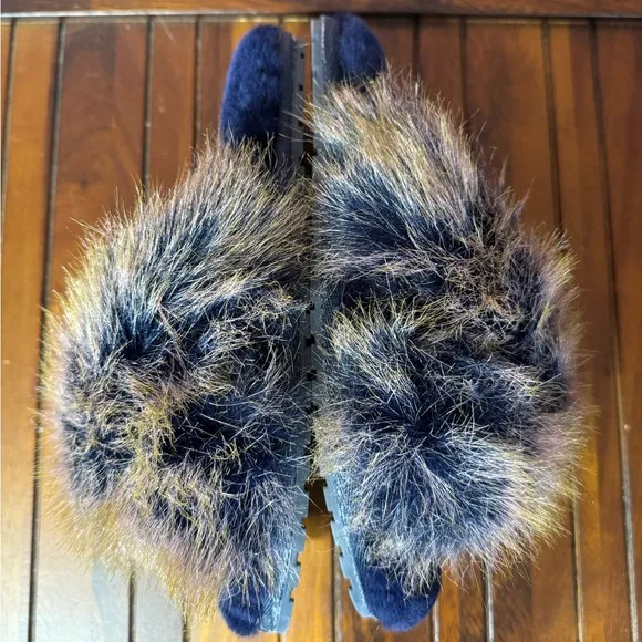 Mayberry Sheepskin Fur Slide Slippers by EMU