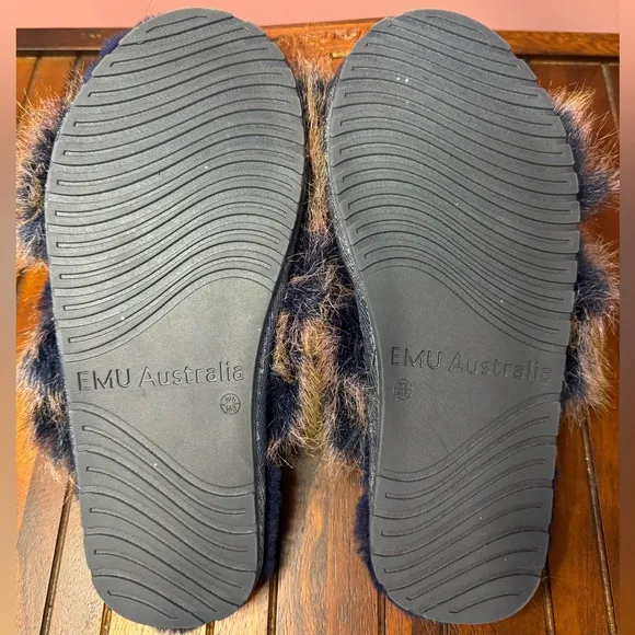 Mayberry Sheepskin Fur Slide Slippers by EMU