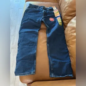 Men wrangler jeans regular fit size 34x29