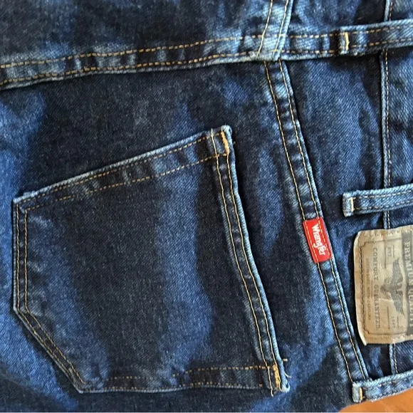 Men wrangler jeans regular fit size 34x29