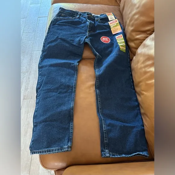 Men wrangler jeans regular fit size 34x29