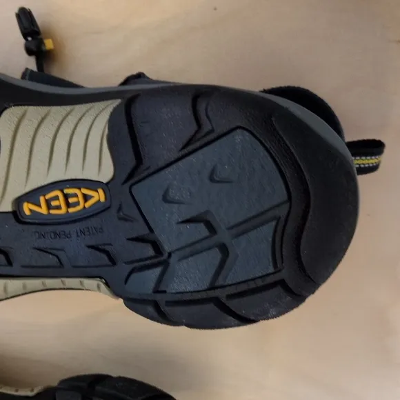 Men's 12 Keen Sandals Newport Closed Toe Waterproof Outdoor Hiking Shoes Water