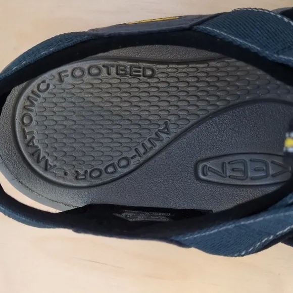 Men's 12 Keen Sandals Newport Closed Toe Waterproof Outdoor Hiking Shoes Water