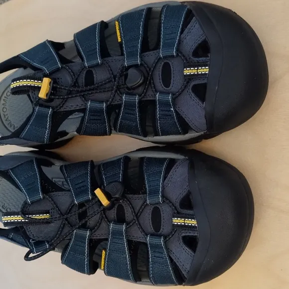 Men's 12 Keen Sandals Newport Closed Toe Waterproof Outdoor Hiking Shoes Water