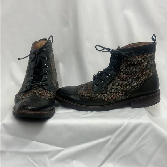 Men’s Ankle Boots, size 11.