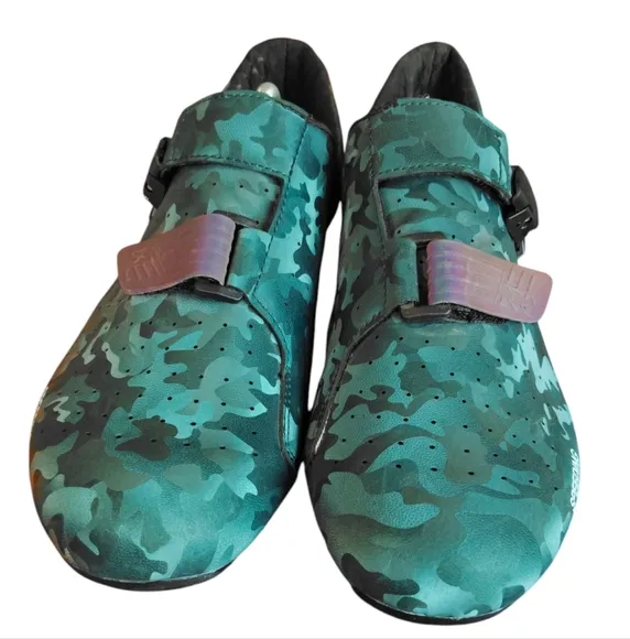 Men's Camo Cycling Shoes sz 12 (46)