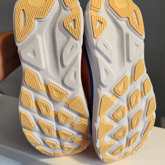 Mens Clifton Hoka Running Shoes Size 12