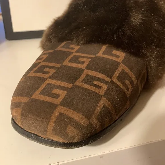 Mens Gucci fur slippers