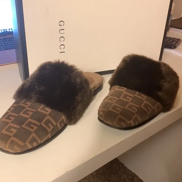 Mens Gucci fur slippers