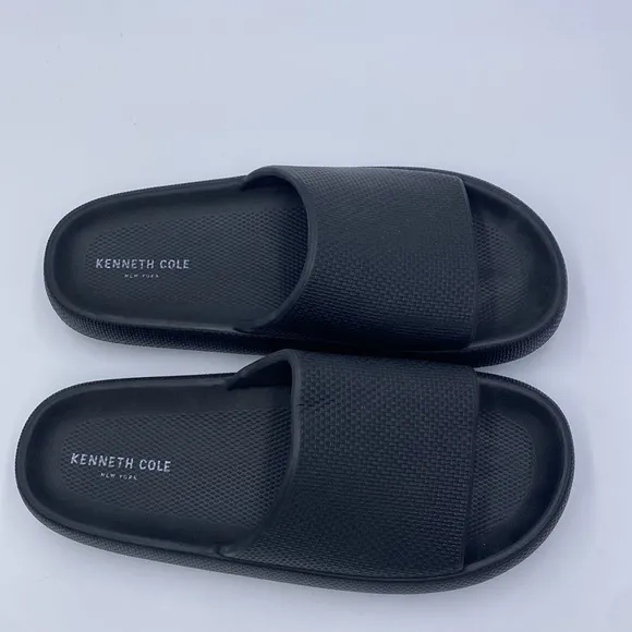 Mens Kenneth Cole black slide on shoes slides slippers sandals nwt 11