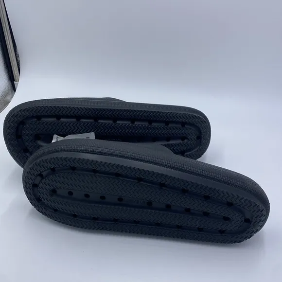 Mens Kenneth Cole black slide on shoes slides slippers sandals nwt 11