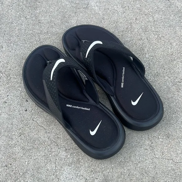 MENS NIKE ULTRAS COMFORTSTHONGS TRIPLE BLACKS WHITES FOOTBEDS