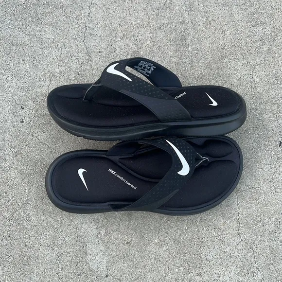 MENS NIKE ULTRAS COMFORTSTHONGS TRIPLE BLACKS WHITES FOOTBEDS