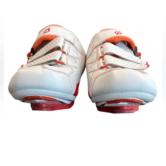 men’s orange and white PELOTON click in cycling shoes for Peloton bikes. SZ 8.5
