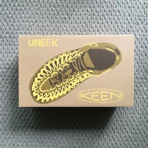 Men's / Unisex KEEN UNEEK SNK Slide On Slippers In Black/Black